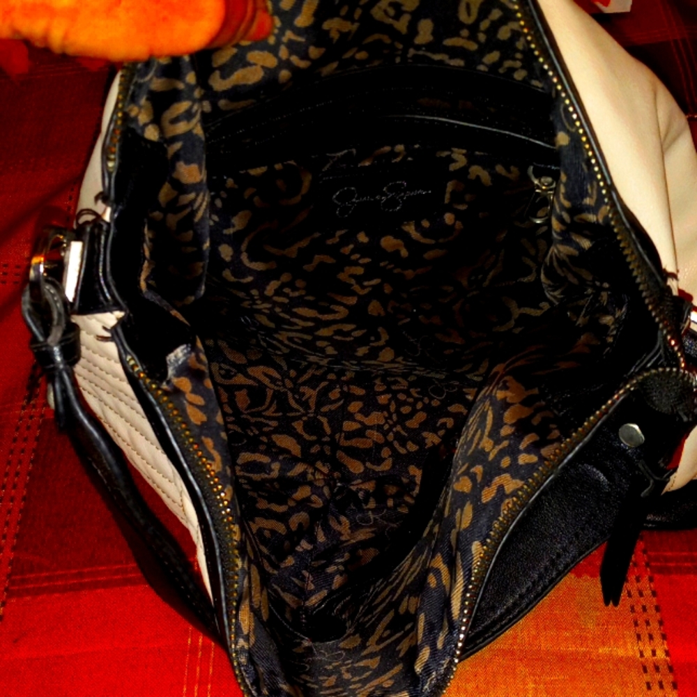 Authentic  Jessica Simpson Purse 👛😍 - Picture 4 of 14